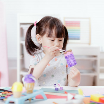 7 Tips Ajari Anak Belajar Mewarnai dengan Menyenangkan