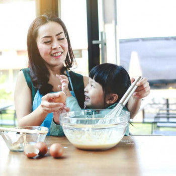 4 Aktivitas Sederhana untuk Meningkatkan Kecerdasan Anak