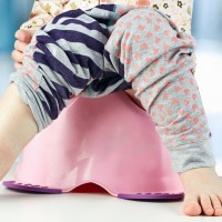 Si Kecil Siap Pakai Toilet Sendiri? Ini Tips Toilet Training