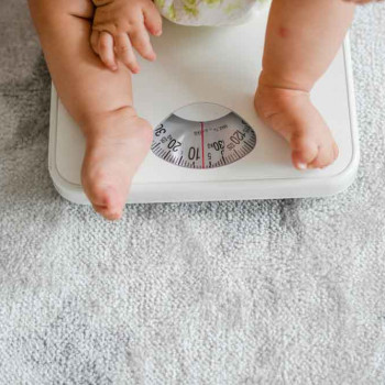 Kalkulator Berat Badan Bayi dan Cara Hitung Berat Ideal Anak