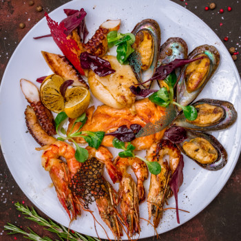 4 Manfaat Makanan Seafood Baik untuk Tumbuh Kembang Anak