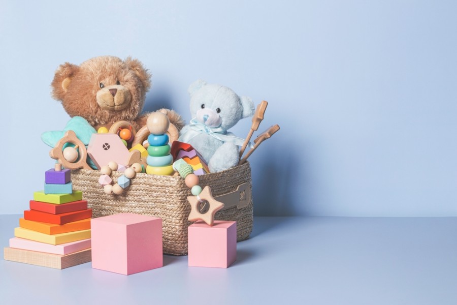 6 Perkembangan Bayi 8 Bulan dan Stimulasi Optimalnya