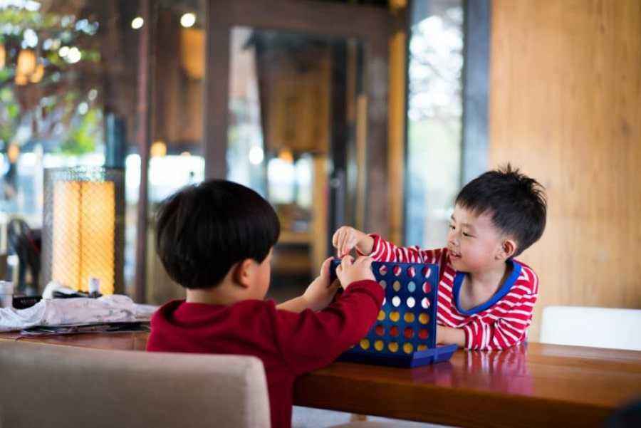 10 Cara Melatih Kemampuan Anak untuk Bersosialisasi